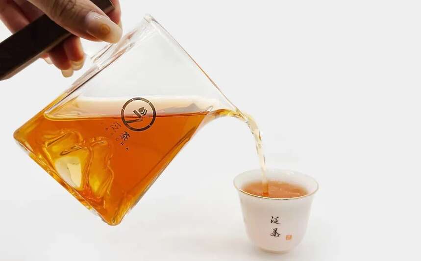 泛茶盛装亮相广州茶博会 | 新品风调雨顺同步上市