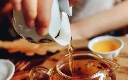 喝茶闲话 | 喝茶的盖碗该怎么选？