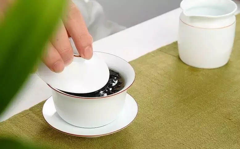 为什么想把茶喝好就得用盖碗？