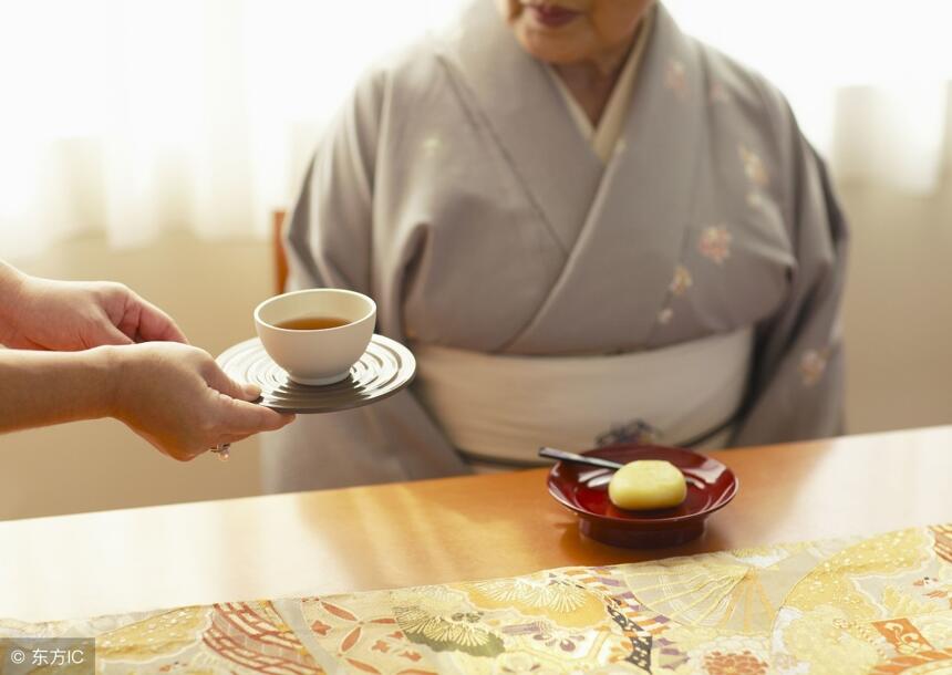 由中西方喝茶的习惯看茶叶的抗癌防癌功效