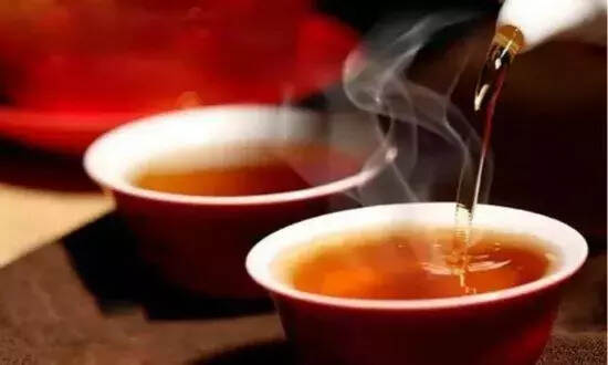 30亿东莞民间藏茶人蔡金华谈黑茶，教您如何收藏黑茶