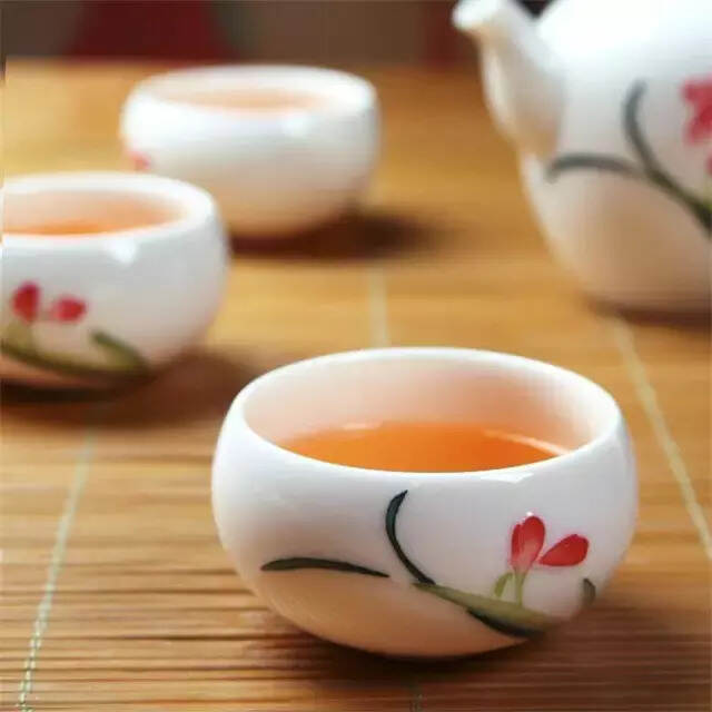 茶事｜茶杯对茶汤的影响