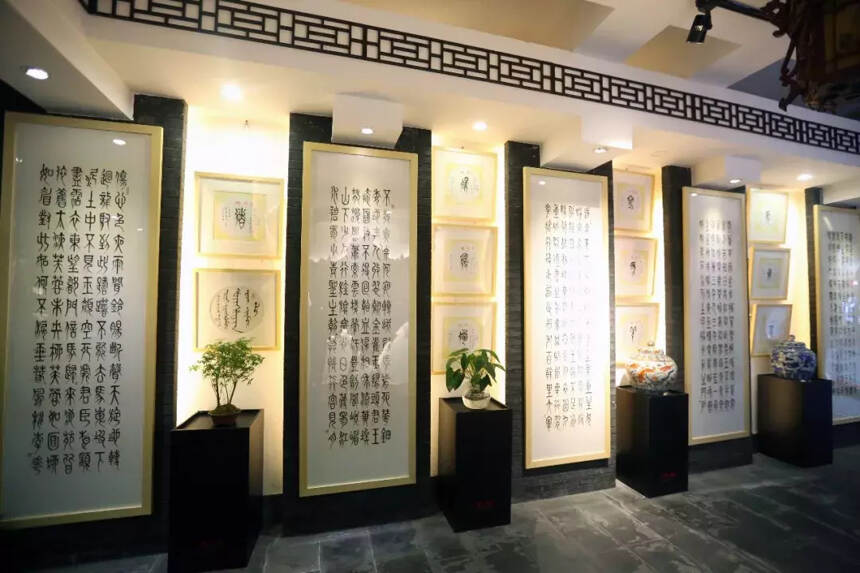 明日，军旅书法家·李教文书法作品展将在文殊坊川味中国举行