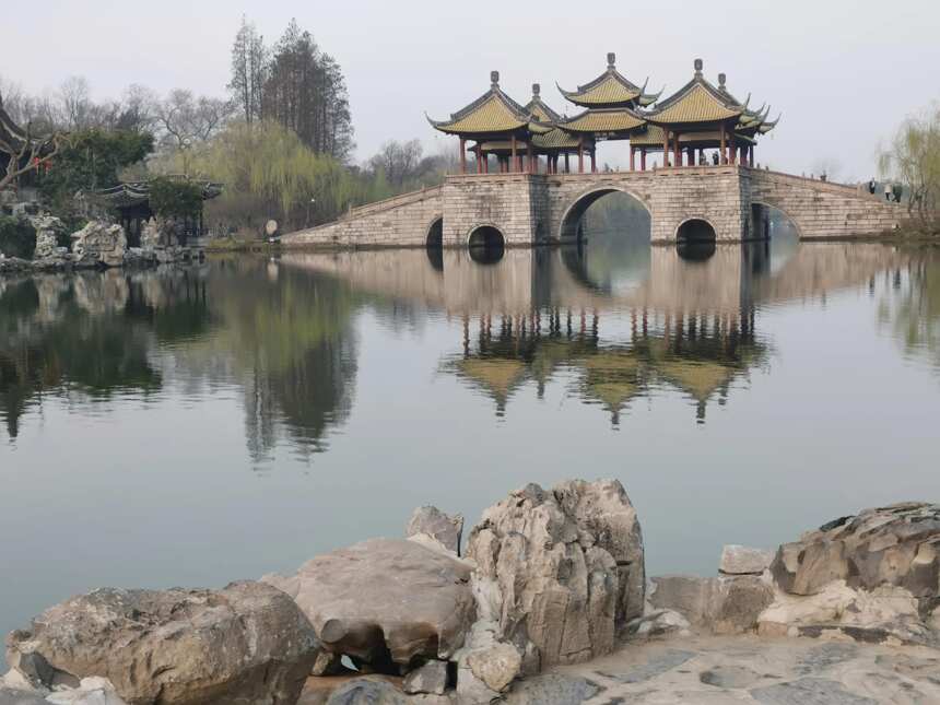 有人跟我说，扬州自带仙气，我非常认同，同时更喜欢五亭桥