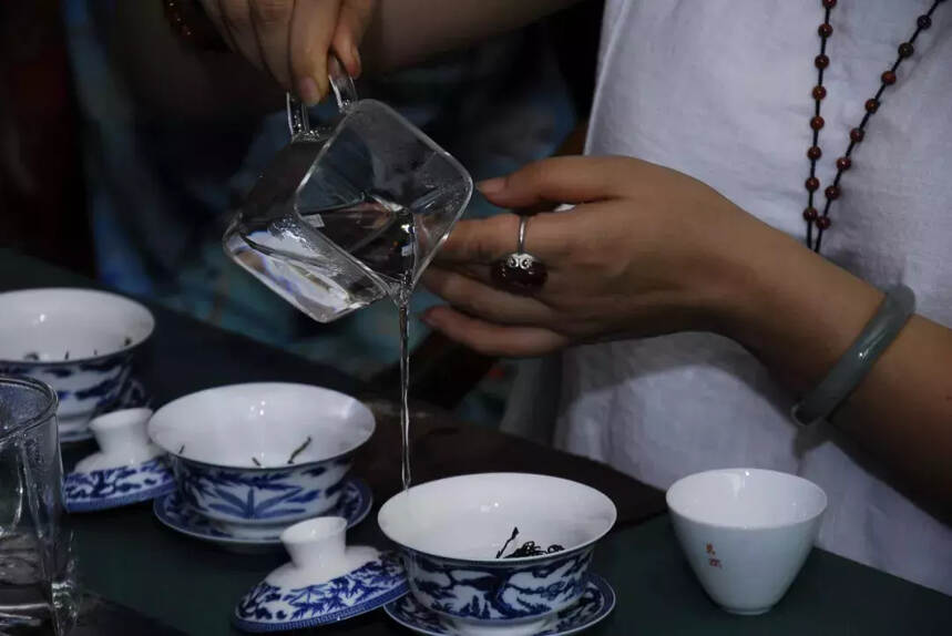 第八届国际武林斗茶大会金奖黄茶绵阳品鉴会在茗润茶叶隆重举行