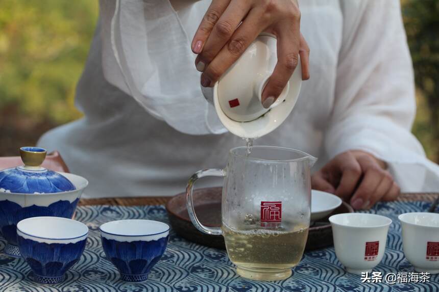 #阿福评茶# 如何选择收藏级的普洱茶？