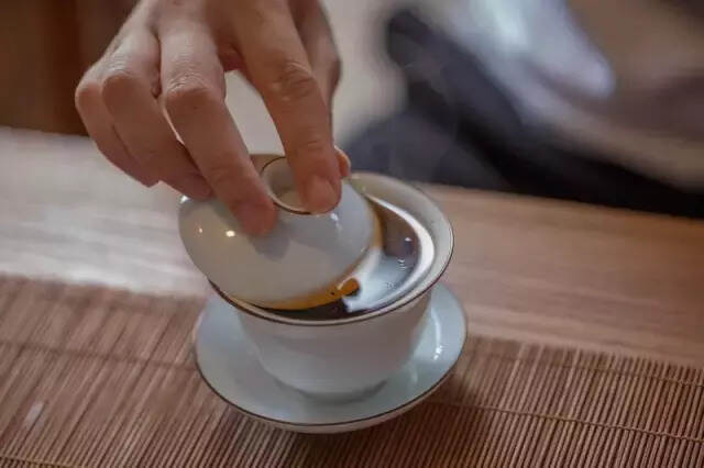 茶事｜喝茶为什么会打嗝？