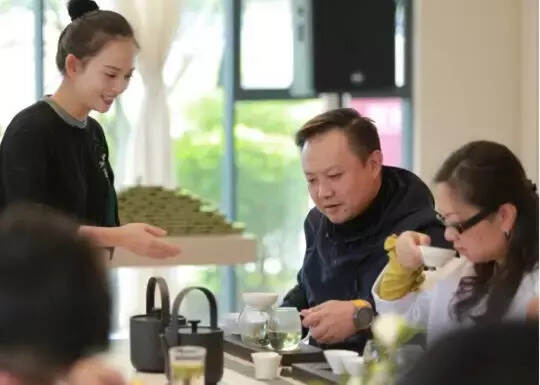 将中国茶文化远播世界，竹叶青获“2019四川年度公益企业”称号