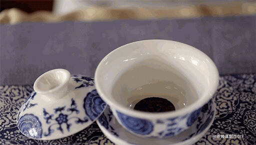 茶丨黑茶到底藏几年才好喝？