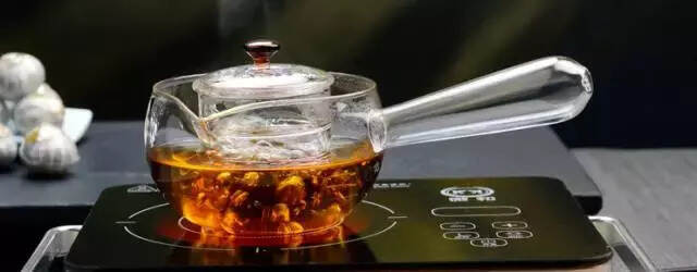 为什么茶叶能煮着喝，却不能久泡？