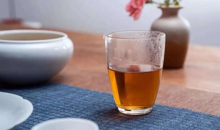 常喝茶和常喝白开水的区别在哪里？
