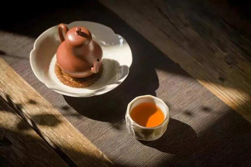 观茶形、闻茶香、品茶味，轻松鉴别六大茶类的品质（一）