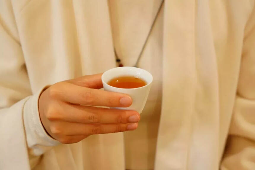 2020下半年，白茶市场前景如何？存白茶能保增值吗？