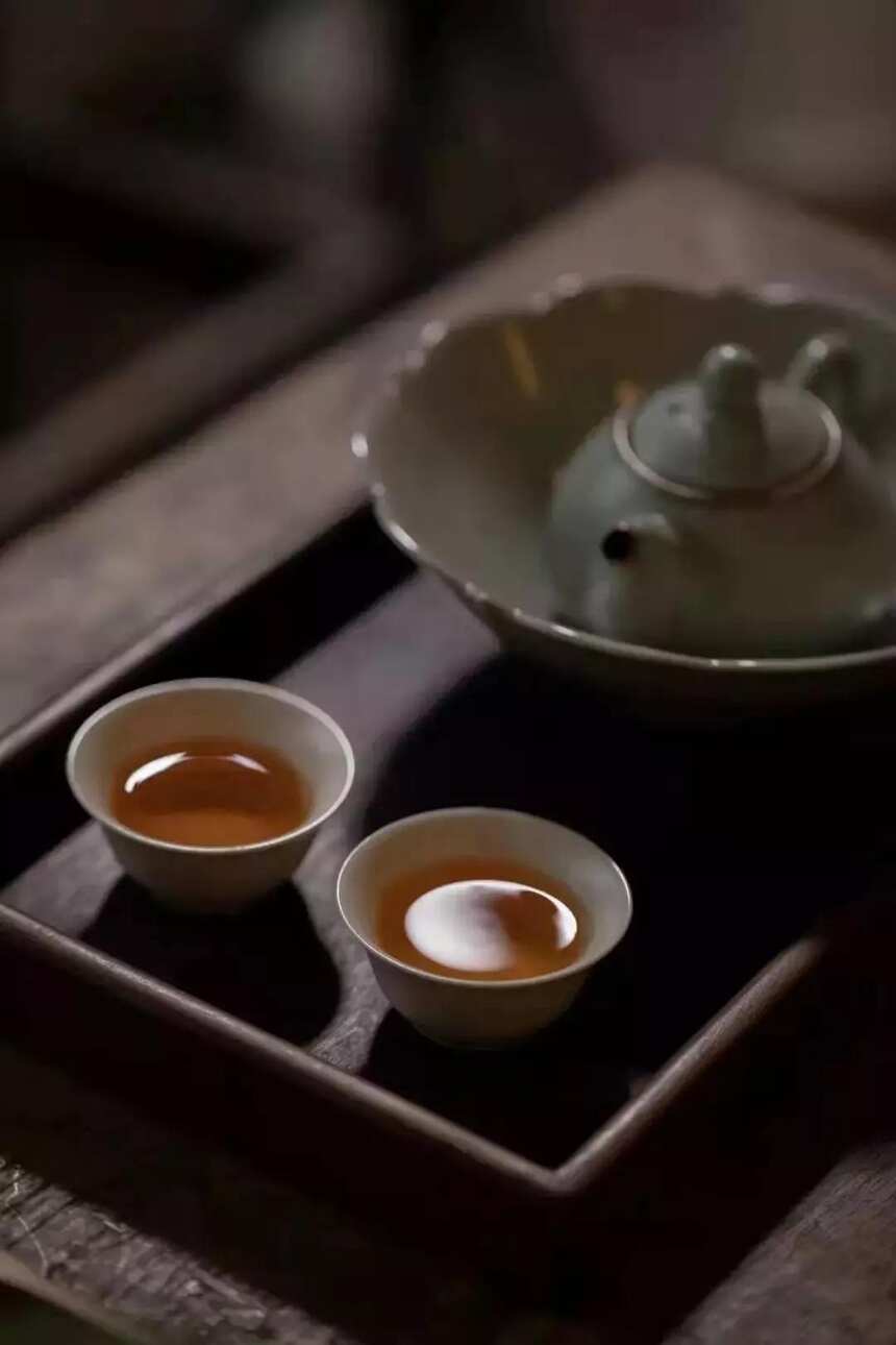 白茶散茶与饼茶的储存，分别有什么不同？几个存茶要点，收好了