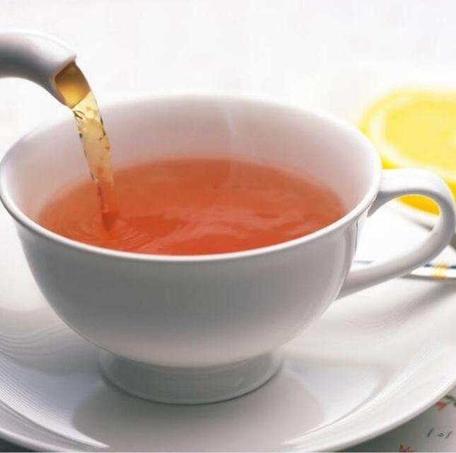白茶和普洱在茶圈里的较量