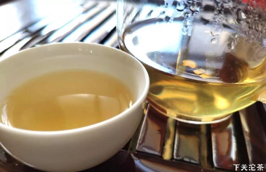 「老茶笔记」教你喝懂一款茶——1959金苍洱沱茶