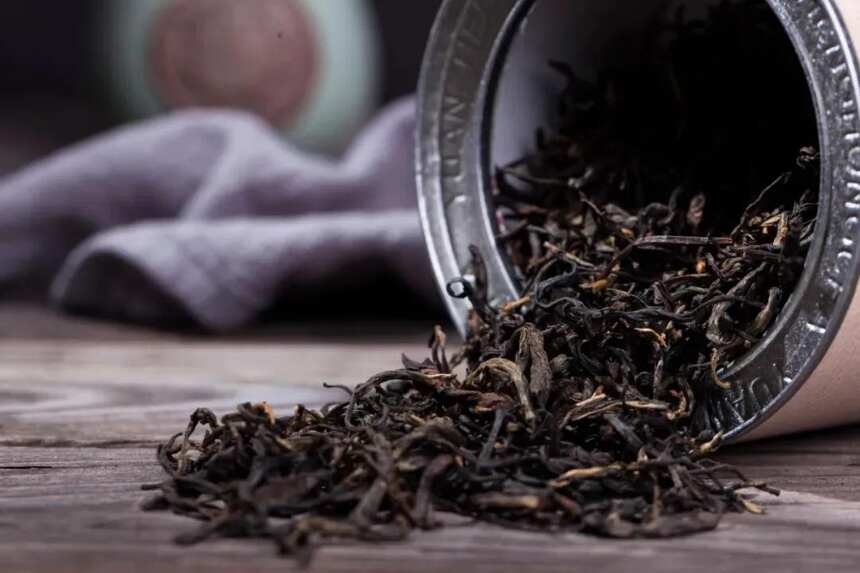 观茶形、闻茶香、品茶味，轻松鉴别六大茶类的品质（一）