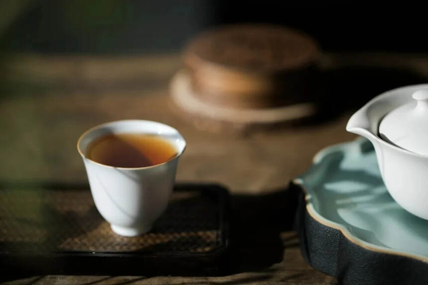 在老白茶的茶汤里，你喝到过粘稠感么？
