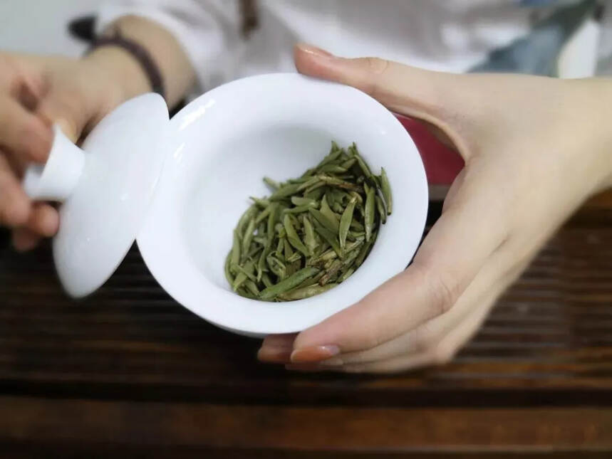 茶汤滋味是如何形成的？好的福鼎白茶，要讲究甜度吗？