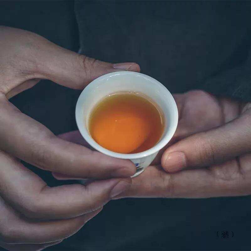 要存好一款福鼎白茶，不仅仅是干燥、密封这么简单，别不在意