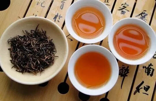 过年饮食太油腻？记得喝茶！喝茶！喝茶