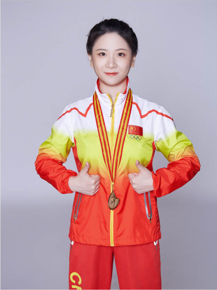 冠军品质，实力见证！艺福堂签约体操世界冠军何宁