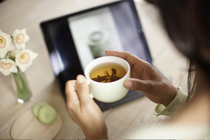 「三点钟，饮茶先！」研究告诉：打工人上班喝茶不属于摸鱼