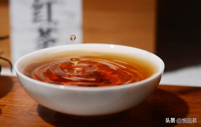 后起之秀的古树红茶，香气浓郁，滋味厚实，彰显高性价比