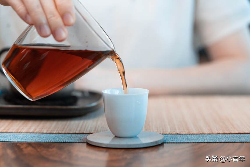网红茶饮品牌卫生安全又出问题，我们的饮食健康如何保障？