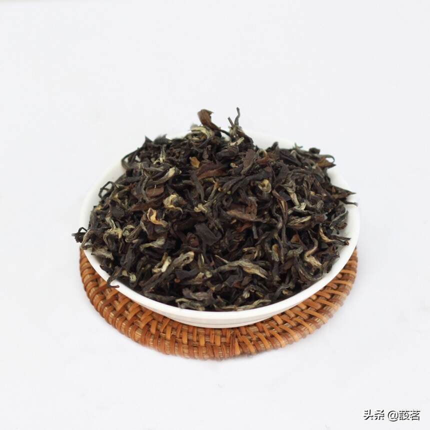 青茶（乌龙茶）哭了：大红袍是红茶？铁观音是绿茶？