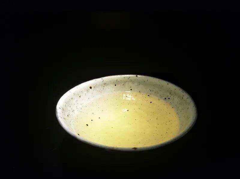 寿眉，白牡丹与白毫银针，白茶新手入门应该选哪种茶？