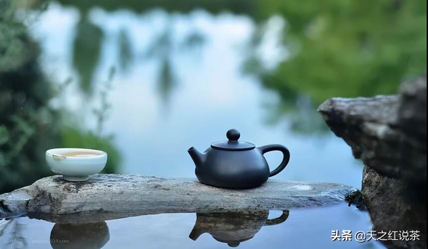 夏天消暑，吃冷饮or喝热茶？