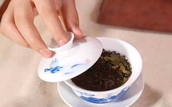 特别香的茶是添加的香精吗？