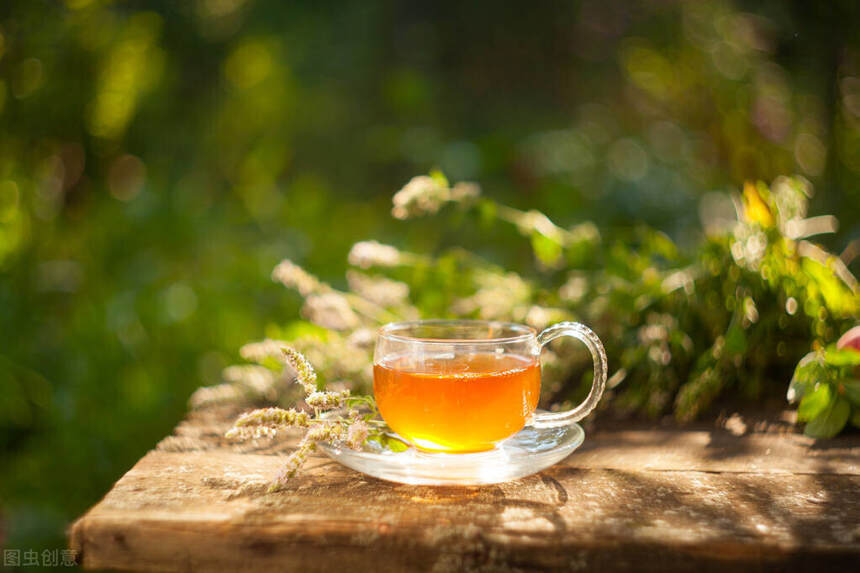 喝茶的境界，中国人的诗意和浪漫，尽在一杯茶中