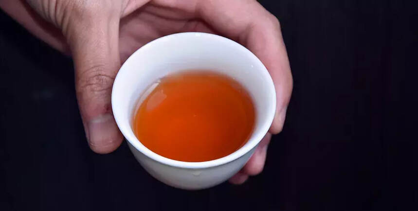 古树茶的六大价值，高质量的社交都离不开古树茶