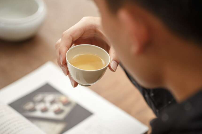人生之味，和沏茶是同一道理，水温够了茶自香，功夫到了自然成