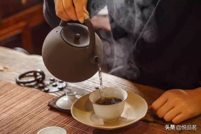 茶叶买回家与试喝时味道不同？为什么茶叶店泡的茶那么好喝？