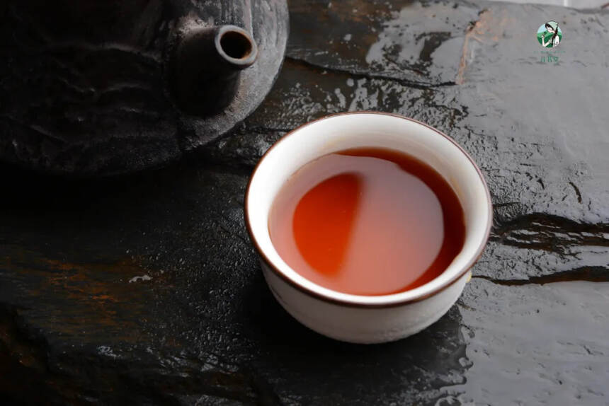 夏天胃中虚冷，总吹空调，该喝什么茶？