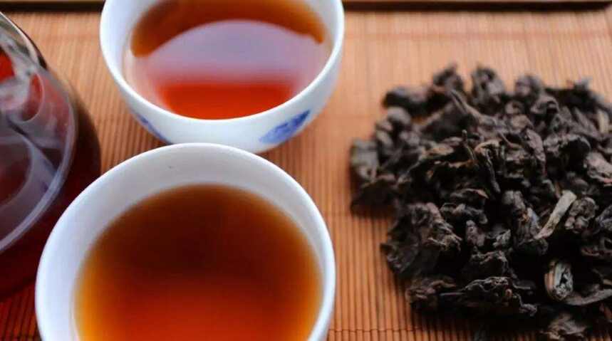 茶汤中有杂质是茶坏了吗？其实出现这四种反而是有益的