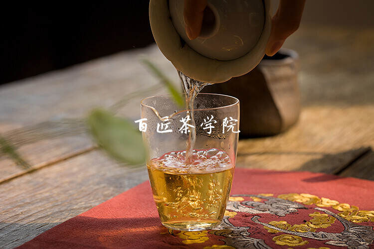 味轻醍醐，香薄兰芷。福鼎白茶的斗茶传统
