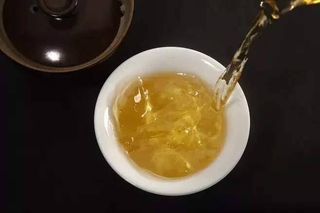 都说喝红茶能暖胃，那除了红茶六大茶类中，喝哪种茶比较暖胃？