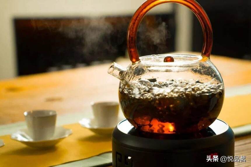 好的老白茶一斤多少钱？如何妥善保存老白茶转化更好呢？