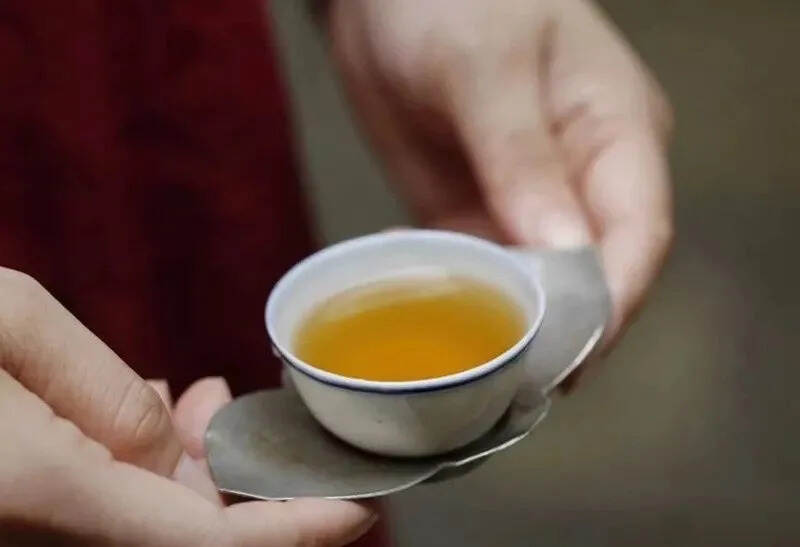 你的体质适合喝白茶、红茶还是普洱茶？一文讲清科学健康饮茶