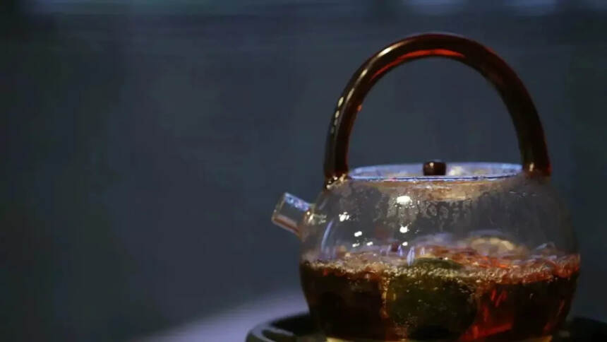 购买的白茶只能煮一壶茶，第二壶就没滋味了？原因有三点