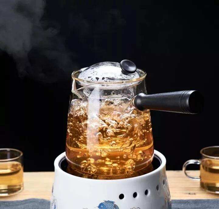 老白茶煮着喝和蒸着喝，有什么区别呢？请从煮茶器和蒸茶器说起