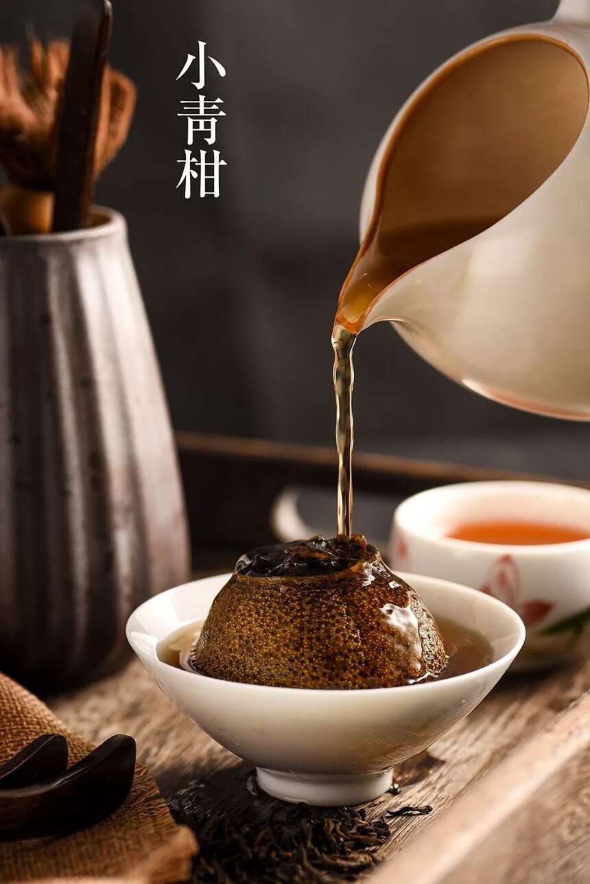 小青柑白茶成“过气网红”，但养生功效比普通白茶好？