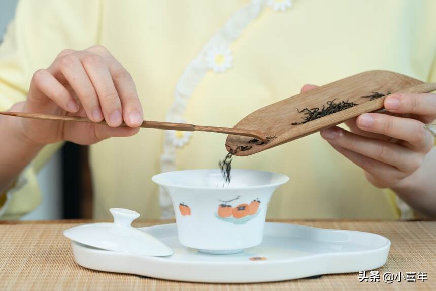 红茶怎么泡更好喝？你可能就差一个雪梨了