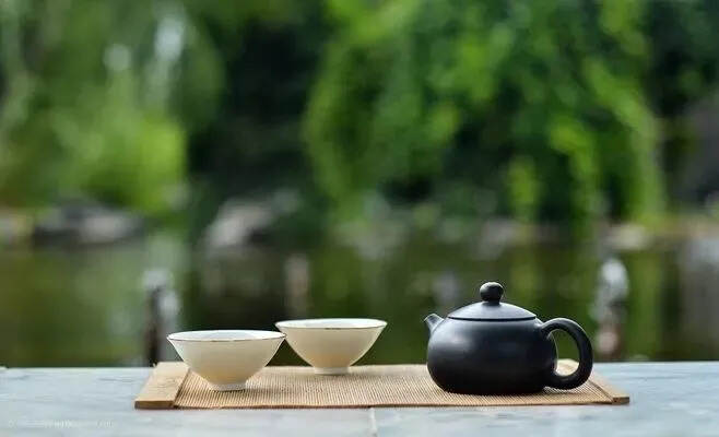 都说喝红茶能暖胃，那除了红茶六大茶类中，喝哪种茶比较暖胃？