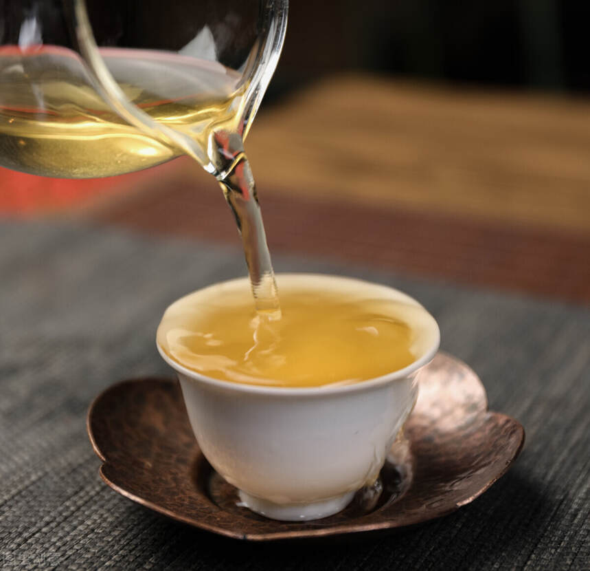 春茶，什么汤色最正？掌握这几点，轻松辨别茶叶品质