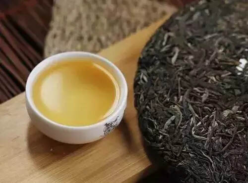 老茶的醒茶方法，你知道吗？